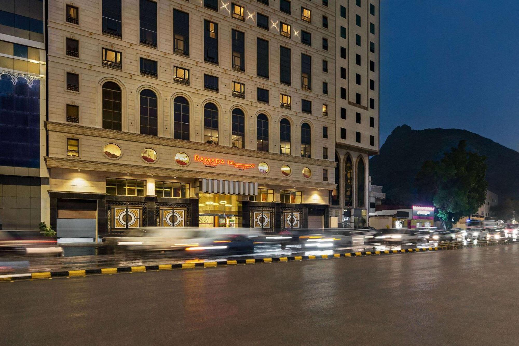 Отель Ramada By Wyndham Makkah Zad Al Rawda Мекка Экстерьер фото